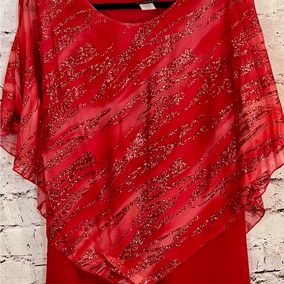 Womens Red Sequin Poncho Top Size 1X Holiday's Festive (D-45) - Picture 2 of 4